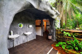 cavern-toilet